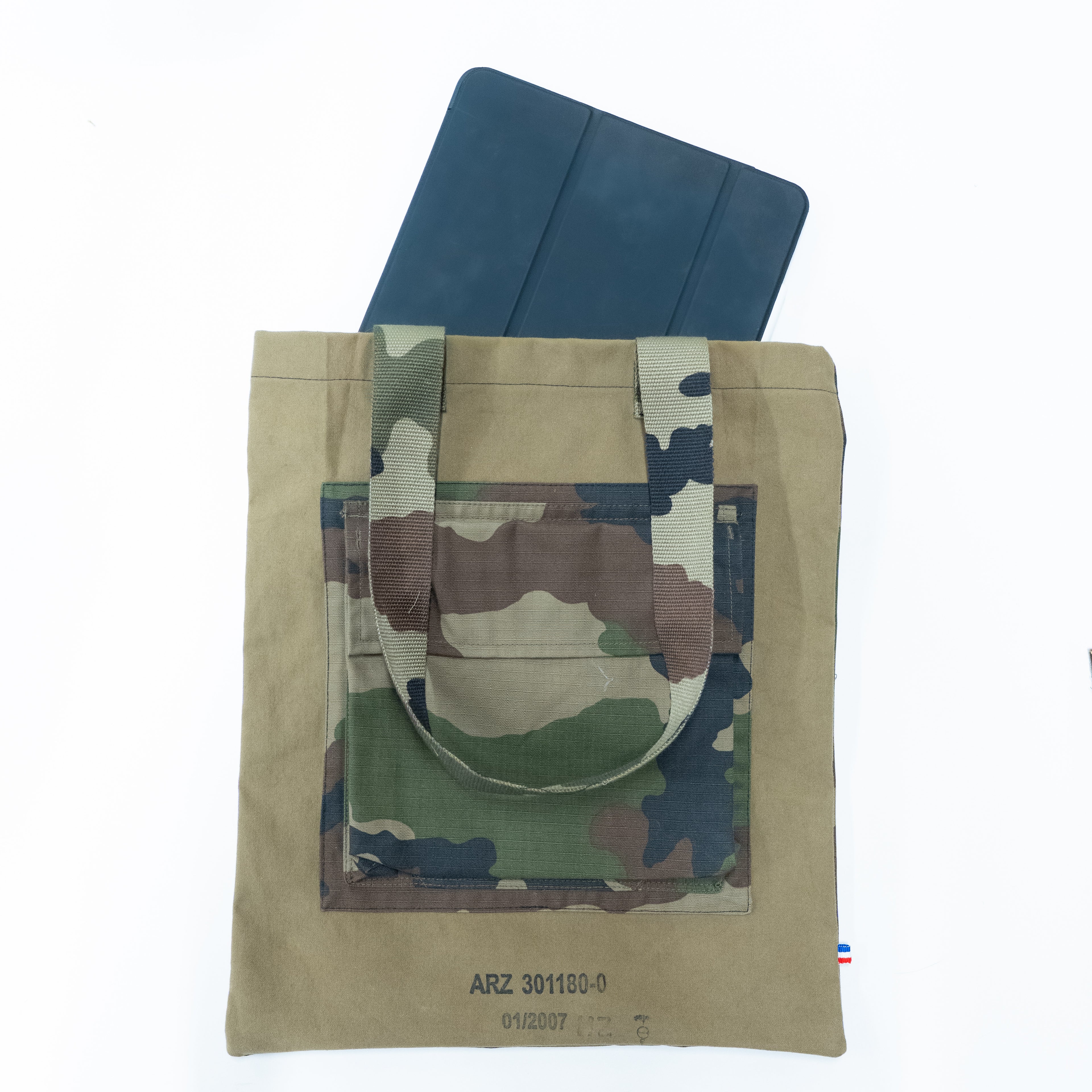 Tote bag